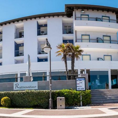 Hotel Nettuno Caorle Exteriör bild