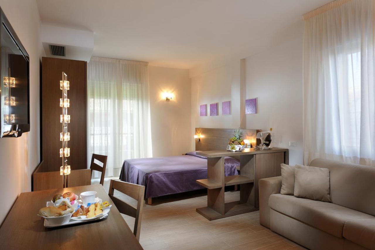 Hotel Nettuno Caorle Exteriör bild